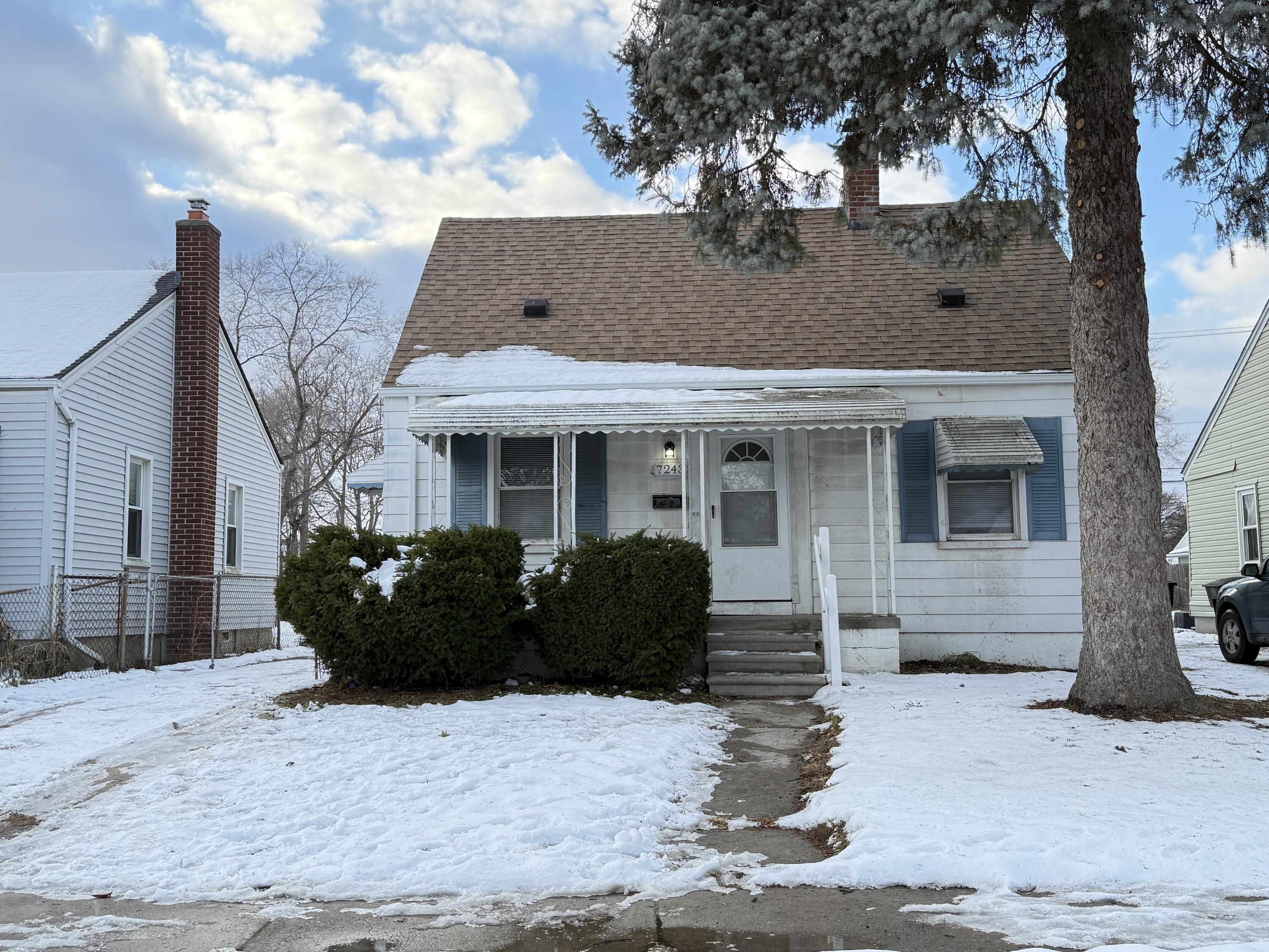 7243 Dacosta Detroit, MI 48239 - Photo 2 of 18 IMG_9218