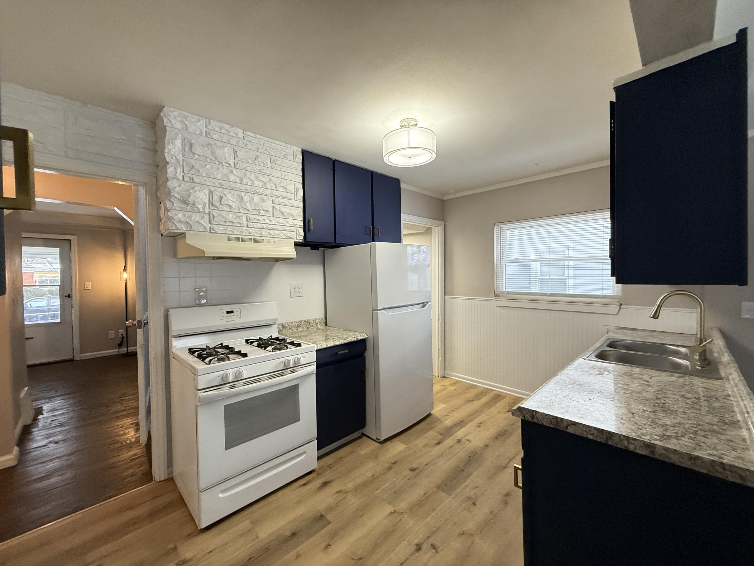 7243 Dacosta Detroit, MI 48239 - Photo 4 of 18 IMG_9220