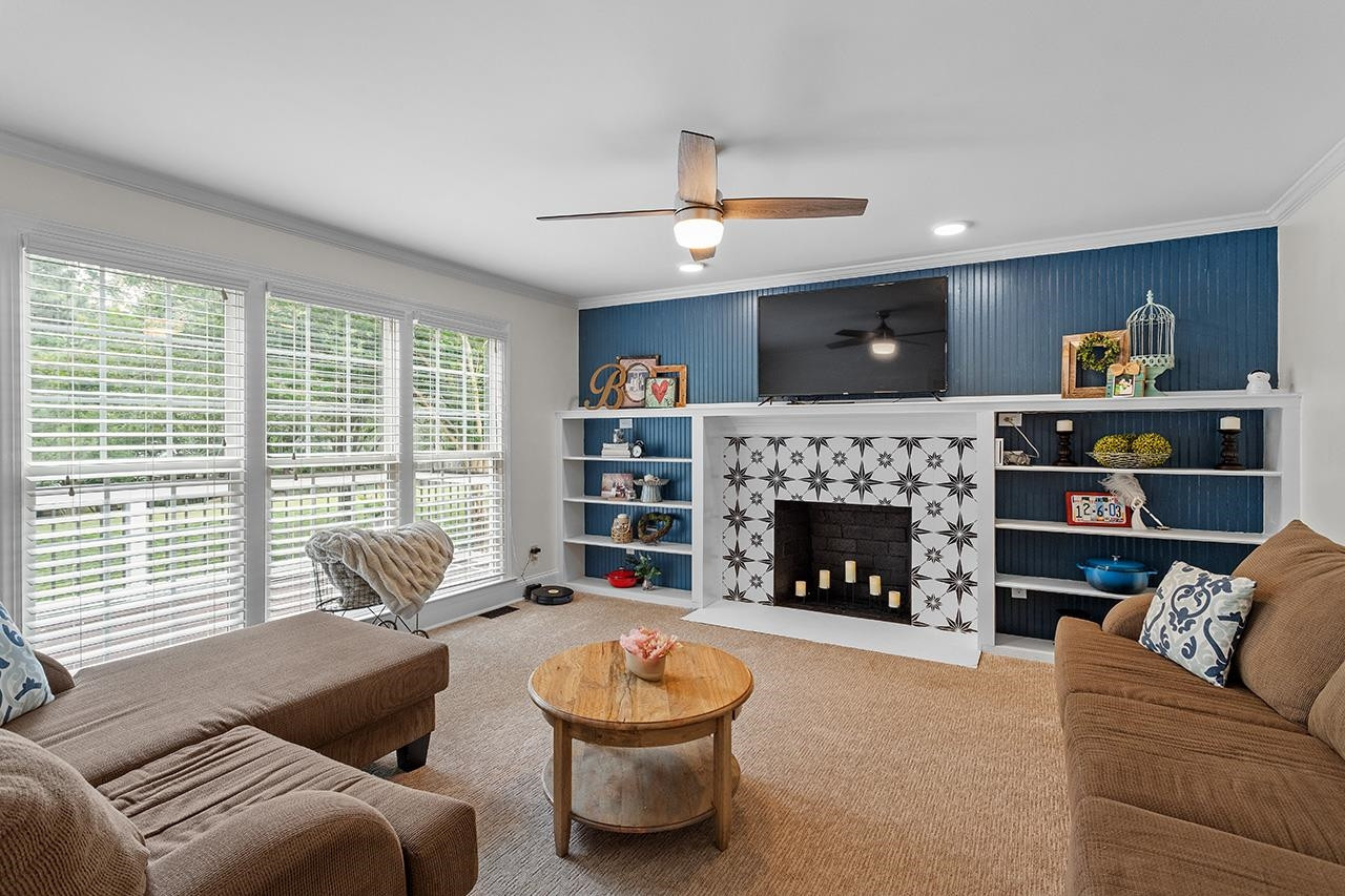 7640 Thompson Mill Road Wake Forest, NC 27587 - Photo 23 of 39 Den/Family/Great Room