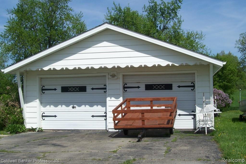 1962 Gray Road Lapeer, MI 48446 - Photo 2 of 2