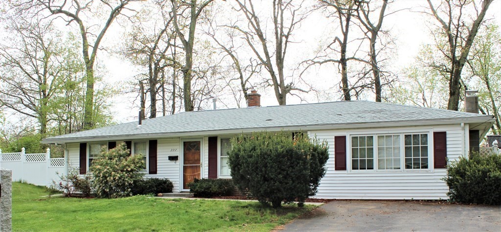 227 Maureen Road Bellingham, MA 02019 - Photo 2 of 20 Gallery Image 2