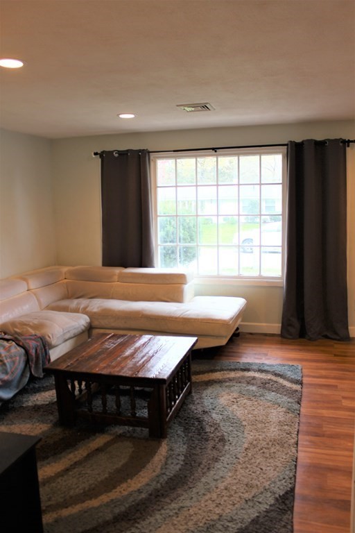 227 Maureen Road Bellingham, MA 02019 - Photo 6 of 20 Gallery Image 6