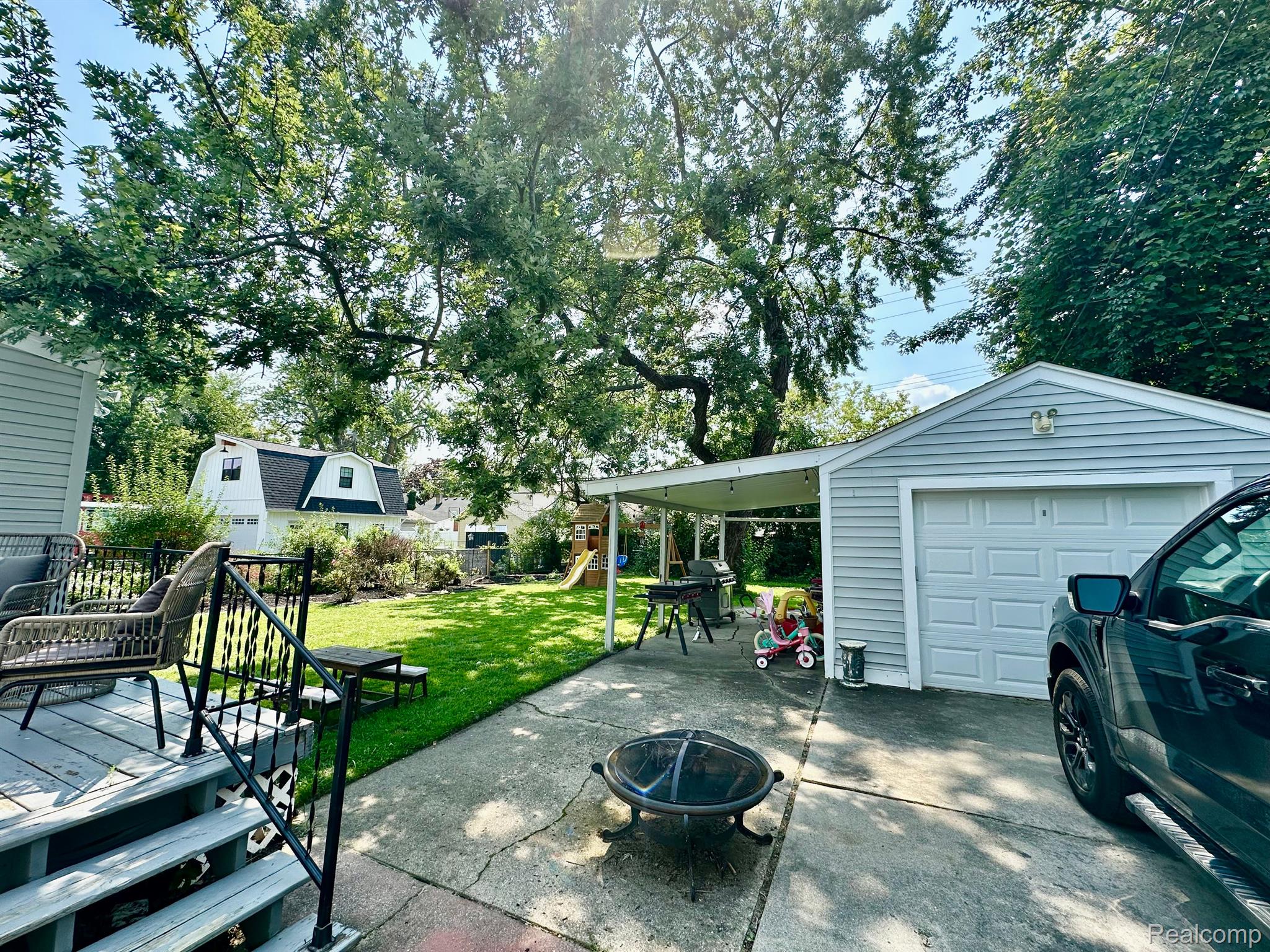 1221 Eaton Road Berkley, MI 48072 - Photo 5 of 43 Gallery Image 5