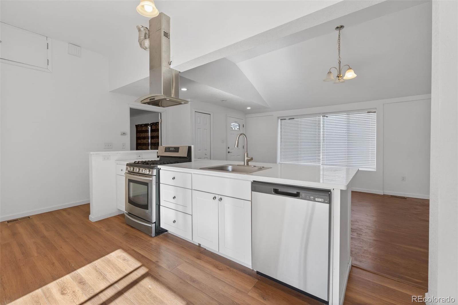 7010 West 44th Avenue Wheat Ridge, CO 80033 - Photo 4 of 17