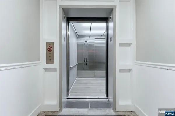 $3,100 | 95 Shepherd Lane, Unit B409, Totowa, NJ 07512