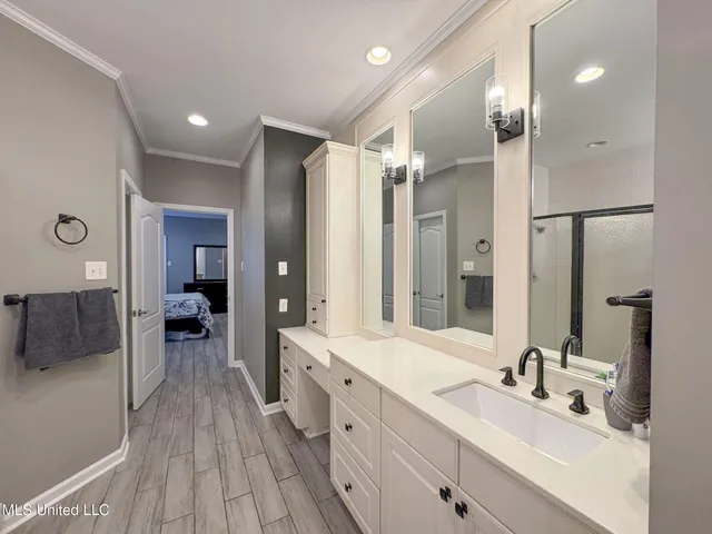 $425,000 | 204 Picadilly Drive, Batesville, MS 38606