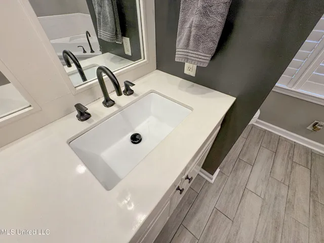 $425,000 | 204 Picadilly Drive, Batesville, MS 38606