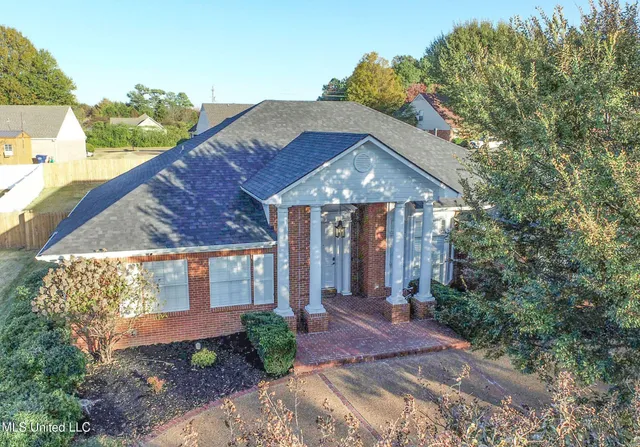 $425,000 | 204 Picadilly Drive, Batesville, MS 38606