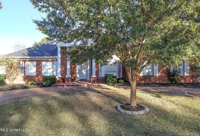 $425,000 | 204 Picadilly Drive, Batesville, MS 38606