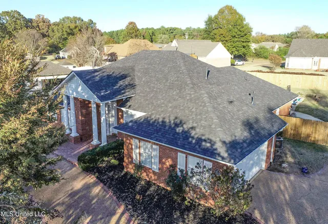 $425,000 | 204 Picadilly Drive, Batesville, MS 38606