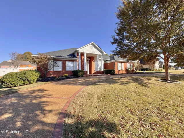 $425,000 | 204 Picadilly Drive, Batesville, MS 38606