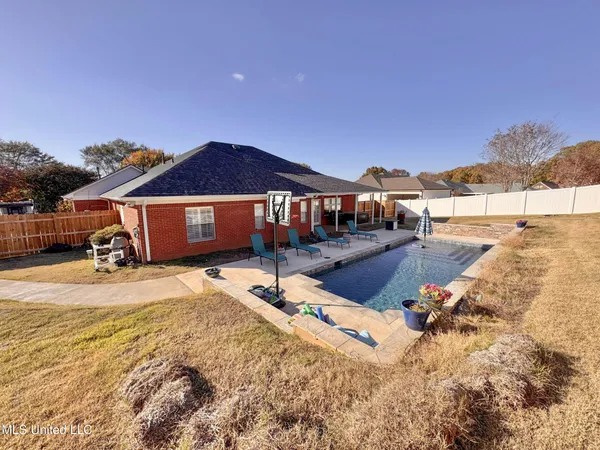 $419,900 | 204 Picadilly Drive, Batesville, MS 38606