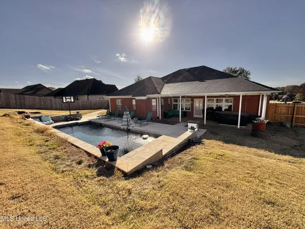 $419,900 | 204 Picadilly Drive, Batesville, MS 38606