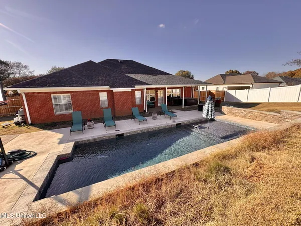 $419,900 | 204 Picadilly Drive, Batesville, MS 38606