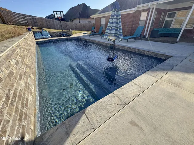 $425,000 | 204 Picadilly Drive, Batesville, MS 38606