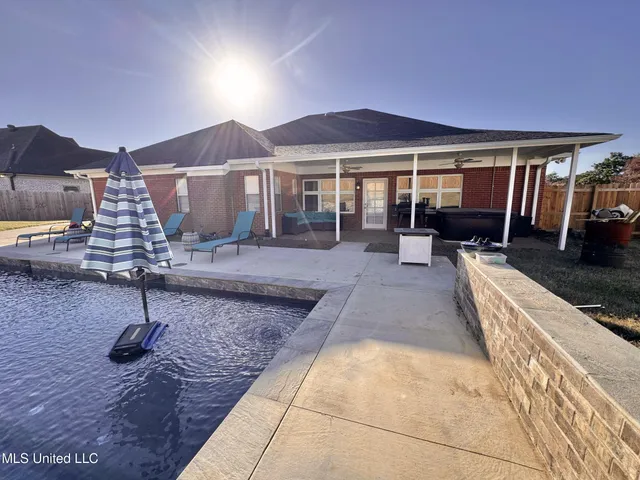 $425,000 | 204 Picadilly Drive, Batesville, MS 38606