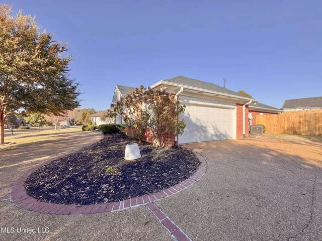 $425,000 | 204 Picadilly Drive, Batesville, MS 38606