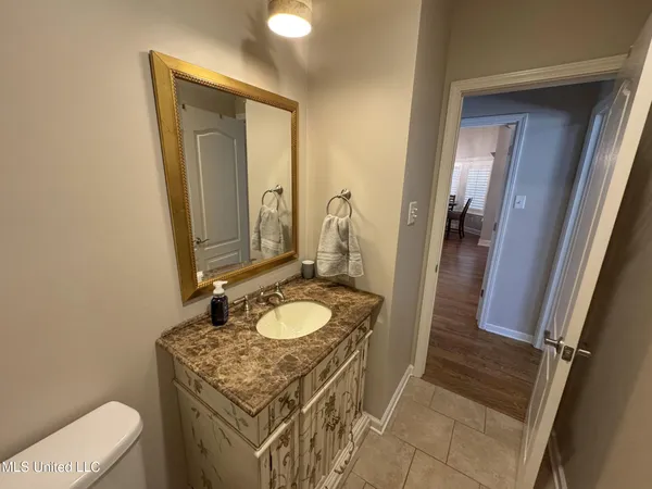 $419,900 | 204 Picadilly Drive, Batesville, MS 38606