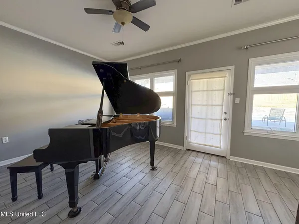 $419,900 | 204 Picadilly Drive, Batesville, MS 38606