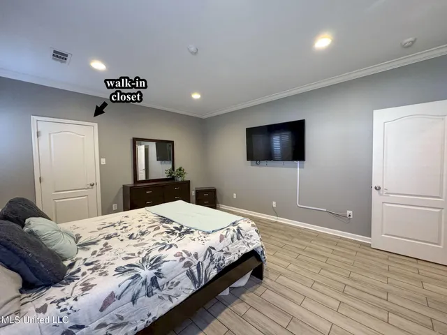 $425,000 | 204 Picadilly Drive, Batesville, MS 38606