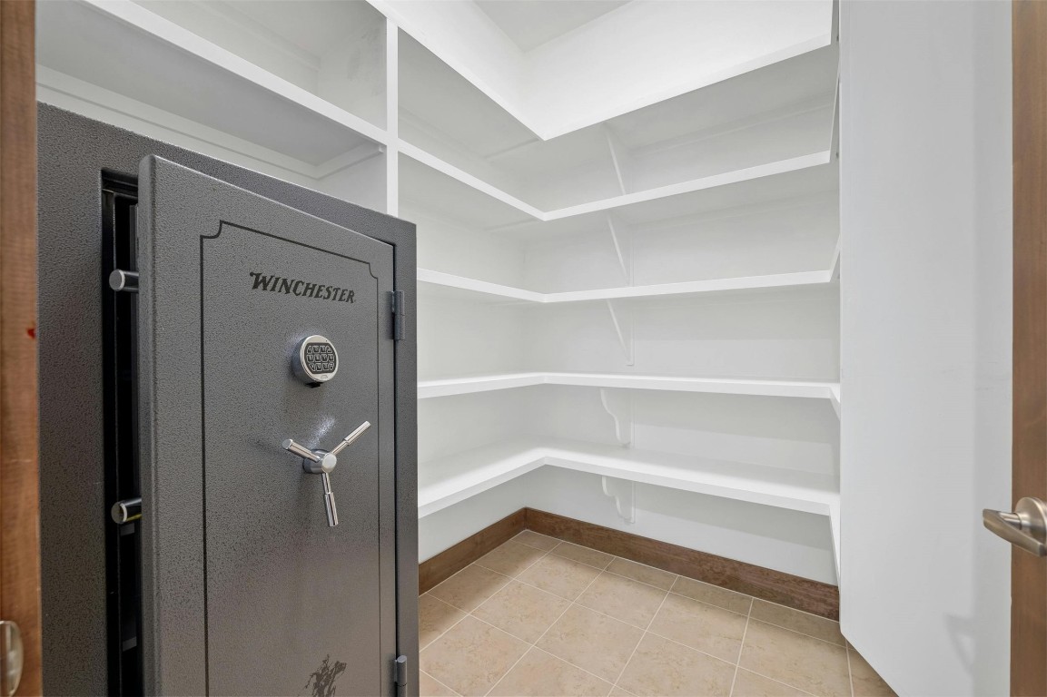 8040 Carlton Ridge Cove Austin, TX 78738 - Photo 26 of 40 a view of a room with rack on the wall