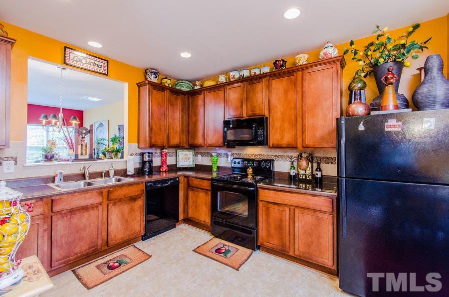 3520 Oneonta Avenue Raleigh, NC 27604 - Photo 3 of 21