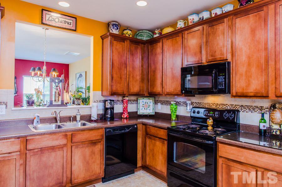 3520 Oneonta Avenue Raleigh, NC 27604 - Photo 4 of 21