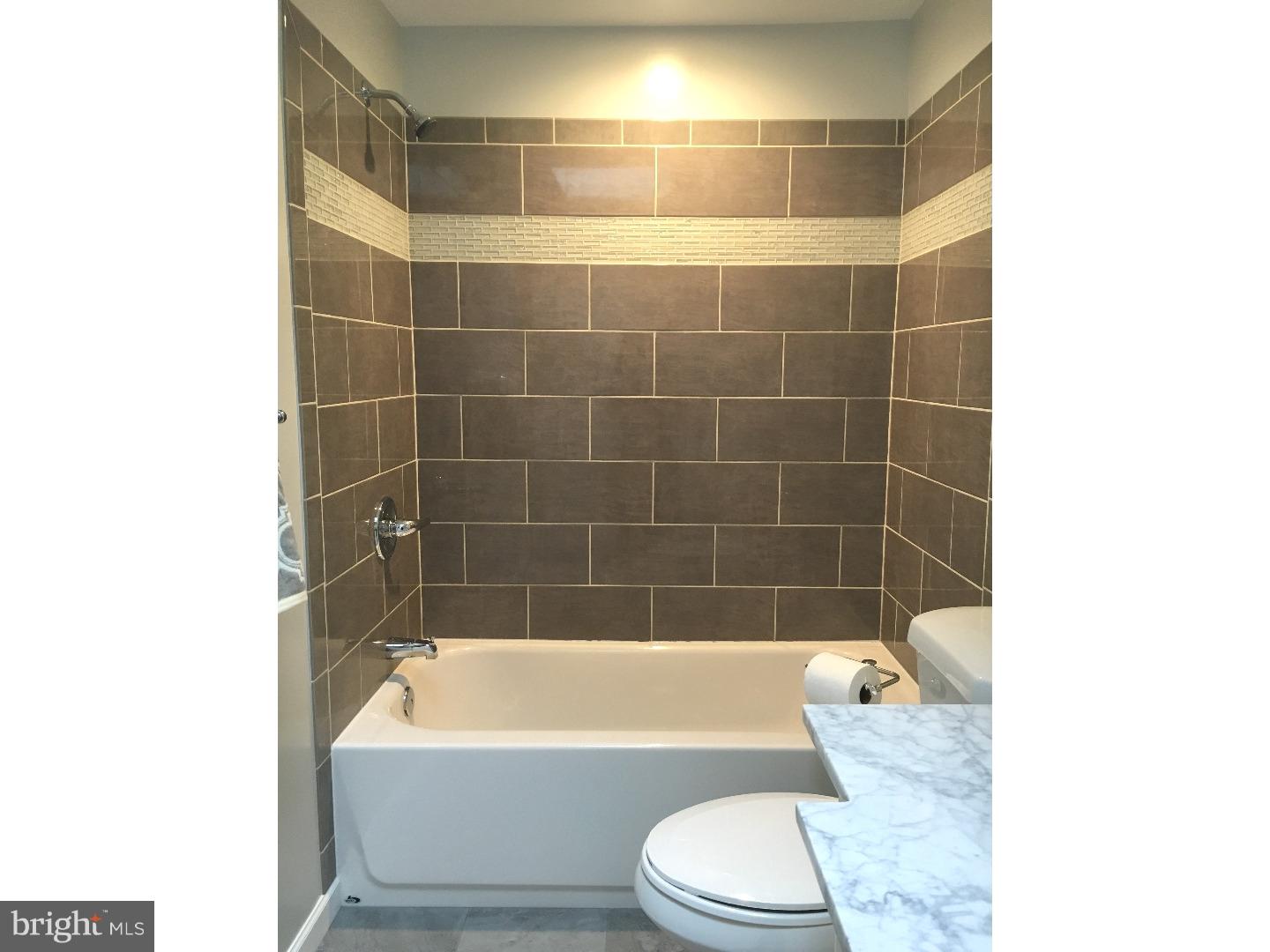 4133 Farmdale Road Philadelphia, PA 19154 - Photo 21 of 25 Bathroom