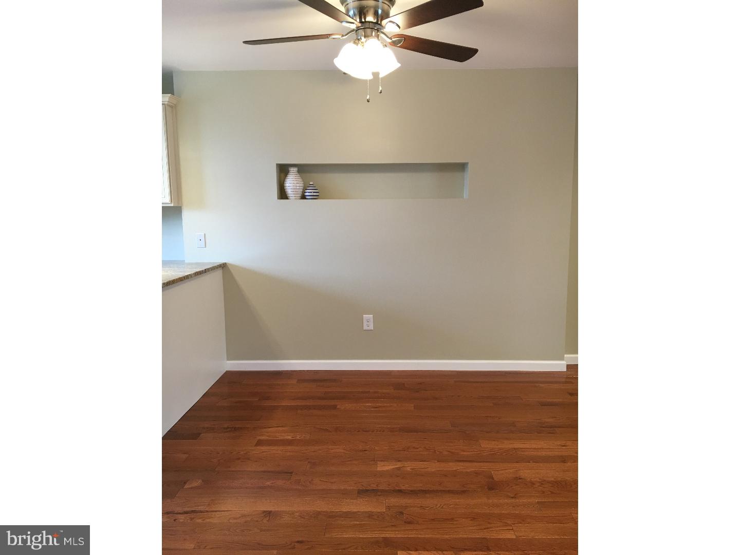 4133 Farmdale Road Philadelphia, PA 19154 - Photo 5 of 25 Dining Room