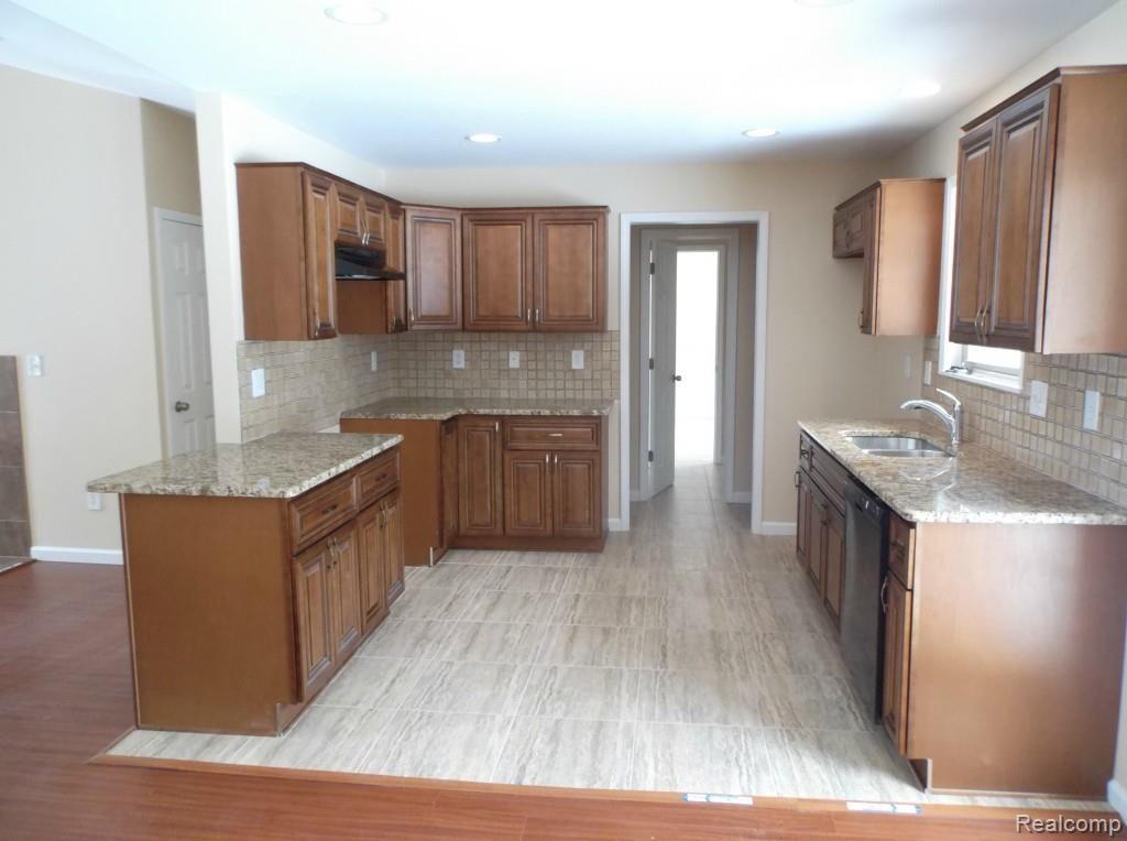 44545 Dunn Road Belleville, MI 48111 - Photo 4 of 12