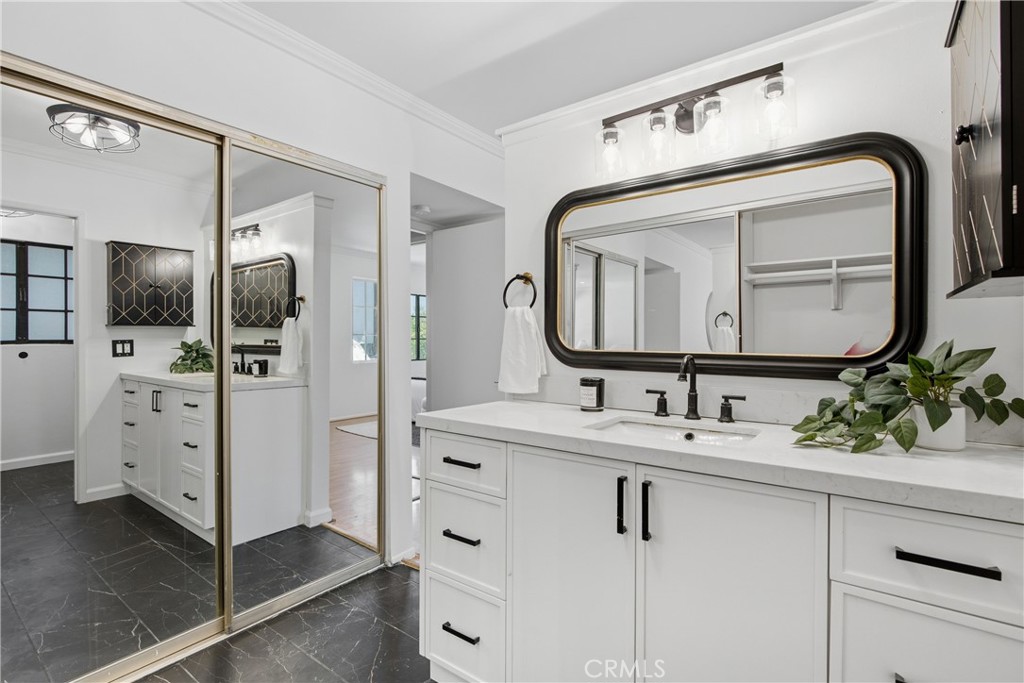 1429 Valley View Road, Unit 32 Glendale, CA 91202 - Photo 27 of 35