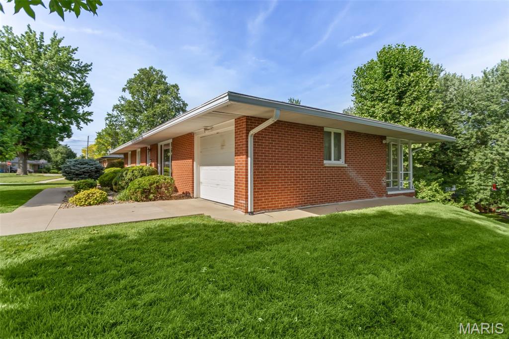 4 Chapel Court Collinsville, IL 62234 - Photo 6 of 68