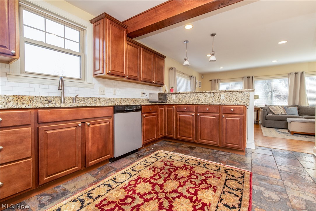 3355 Chalfant Road Cleveland, OH 44120 - Photo 10 of 34 Gallery Image 10