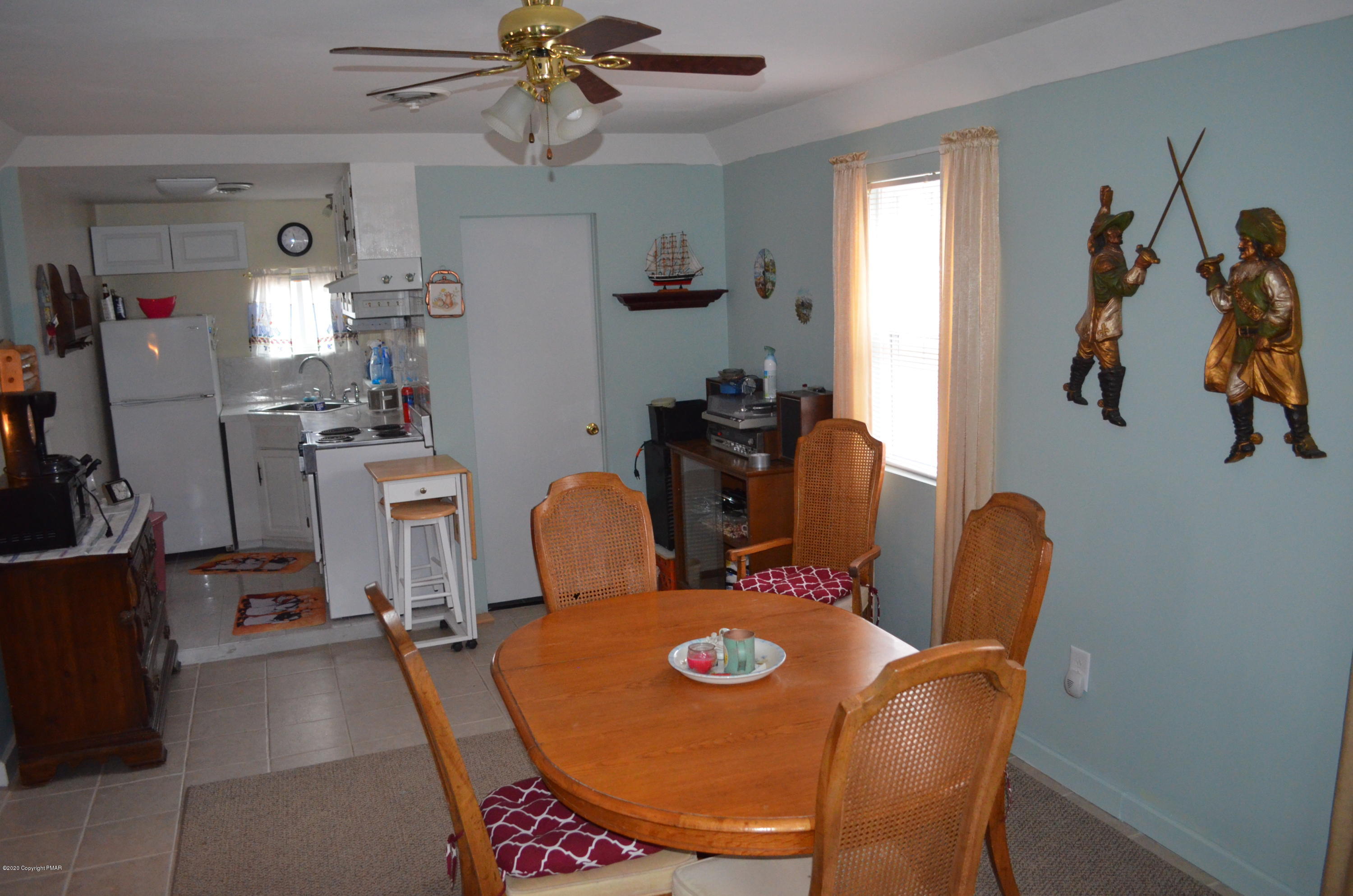 262 Schochs Mill Road Blakeslee, PA 18610 - Photo 5 of 12 DSC_0211