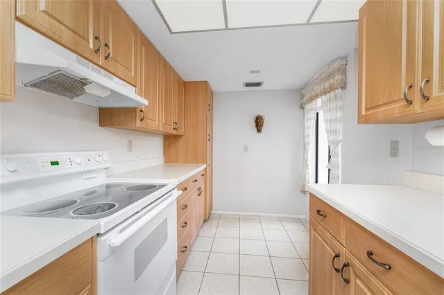 $500,000 | 2955 North Beach Road, Unit A425, Englewood, FL 34223