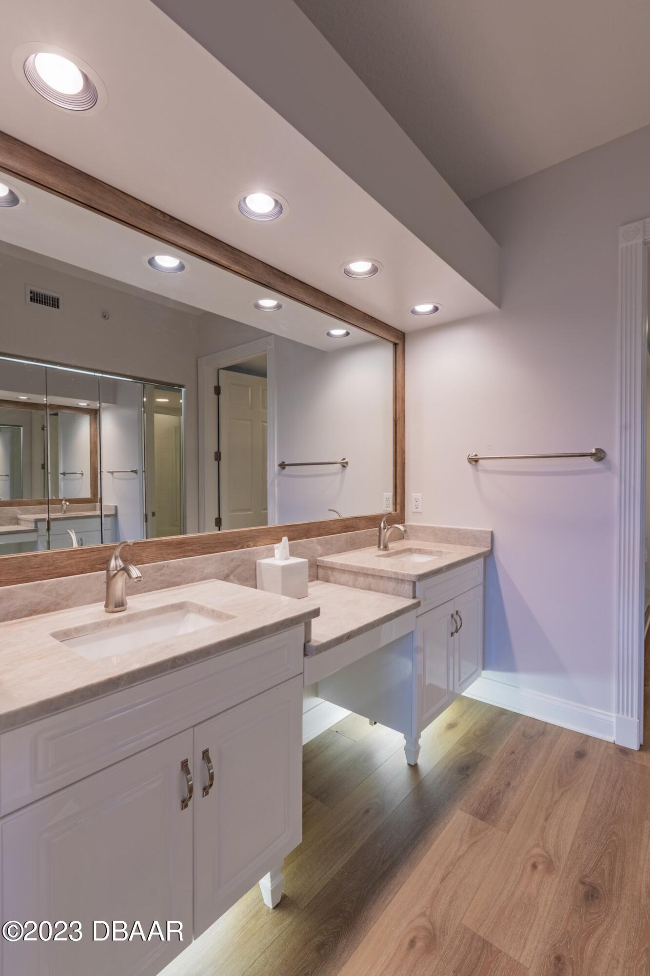 4625 Rivers Edge Village Lane, Unit 5208 Ponce Inlet, FL 32127 - Photo 19 of 60 Primary Bath