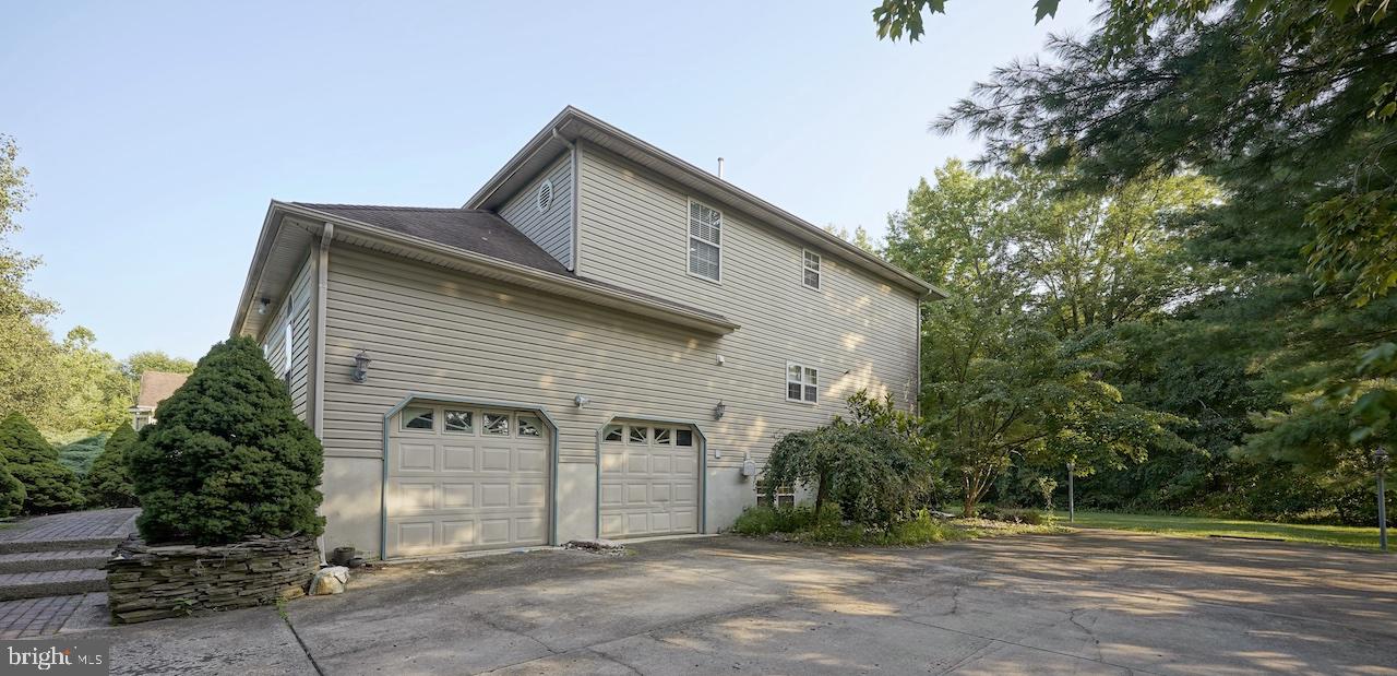 2 Gaskill Road Mount Laurel, NJ 08054 - Photo 34 of 39 Two garages that have loft on top of garage
