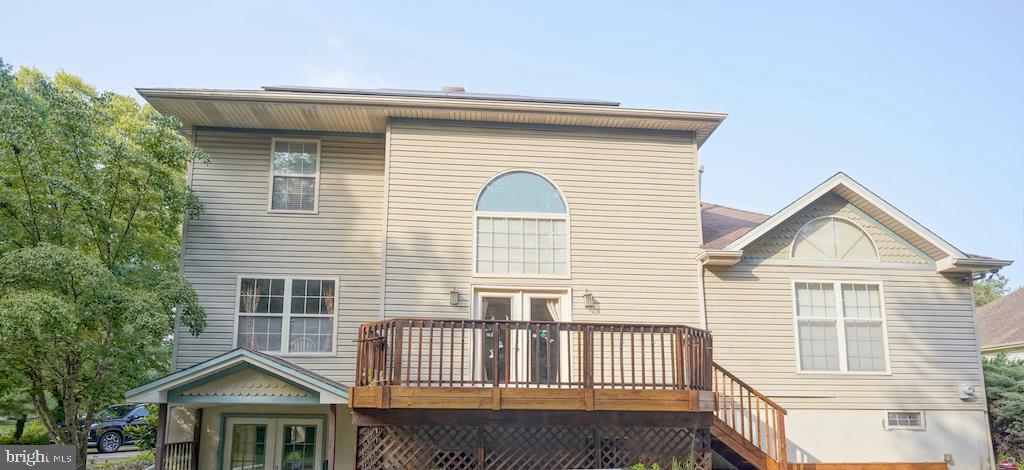2 Gaskill Road Mount Laurel, NJ 08054 - Photo 8 of 39 Rearview deck access to Family room