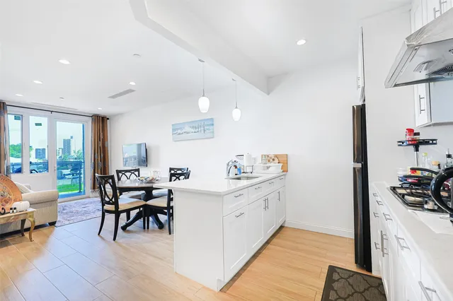 $739,000 | 136-20 Booth Memorial Avenue, Unit 3H | Queensboro Hill