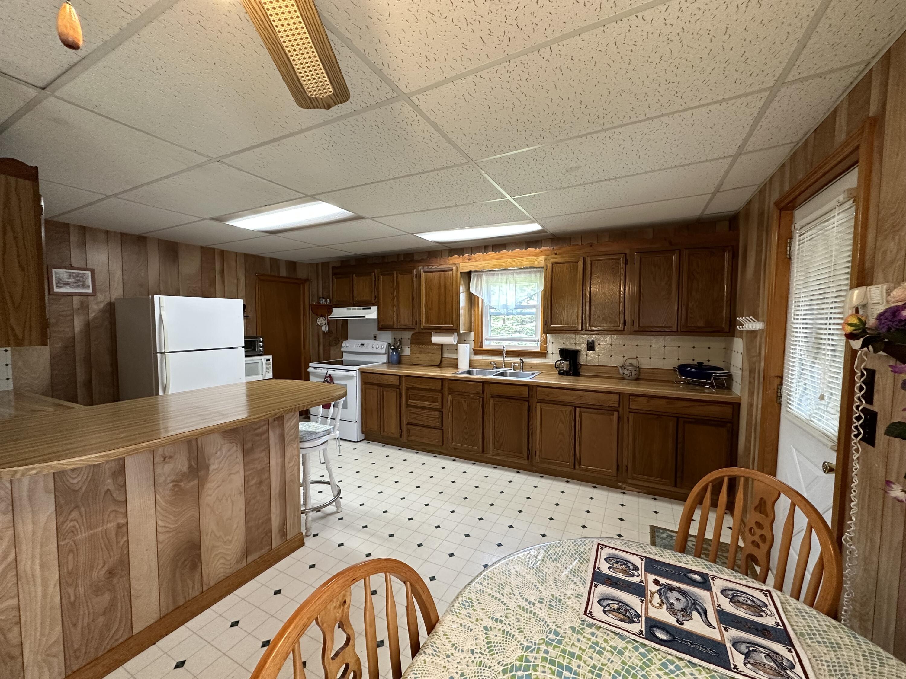 1081 B Road Houlton, ME 04730 - Photo 6 of 30 IMG_2287
