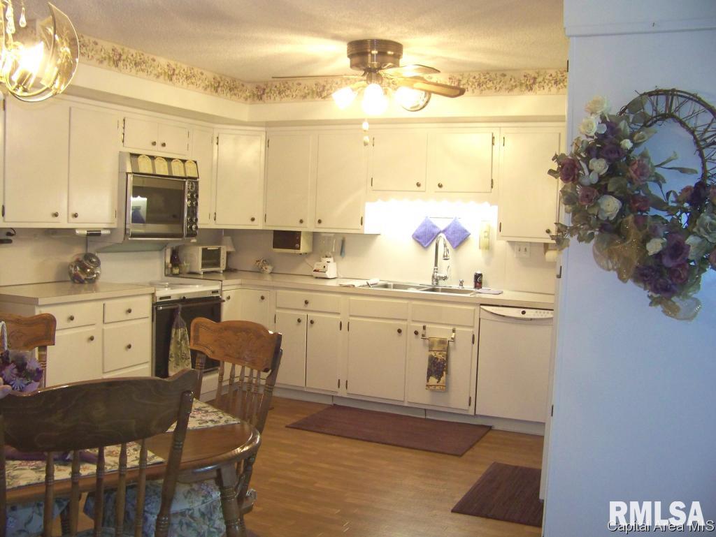34 Ridgeview Drive Springfield, IL 62711 - Photo 15 of 36