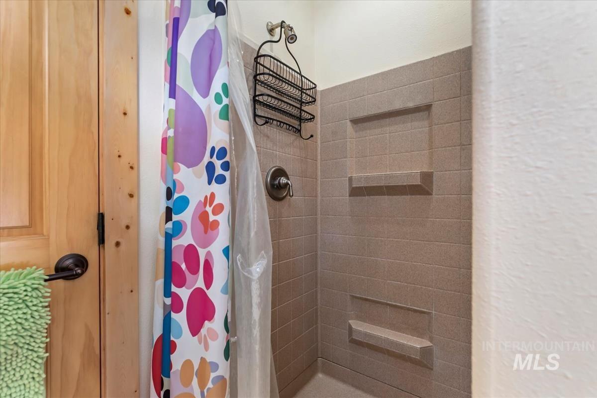 11 Shadow Road Garden Valley, ID 83622 - Photo 22 of 41