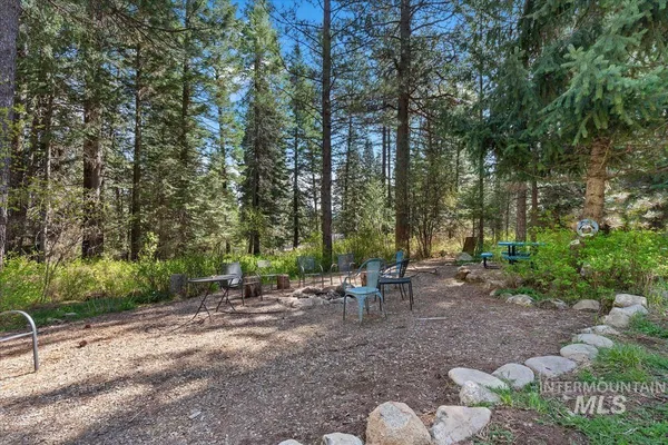 $559,900 | 11 Shadow Road, Garden Valley, ID 83622