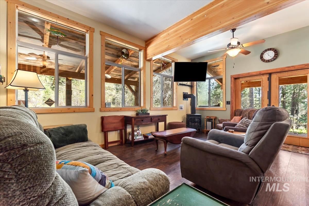 11 Shadow Road Garden Valley, ID 83622 - Photo 4 of 41