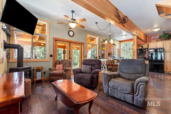 $559,900 | 11 Shadow Road, Garden Valley, ID 83622