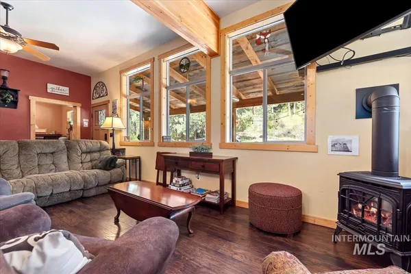 $559,900 | 11 Shadow Road, Garden Valley, ID 83622