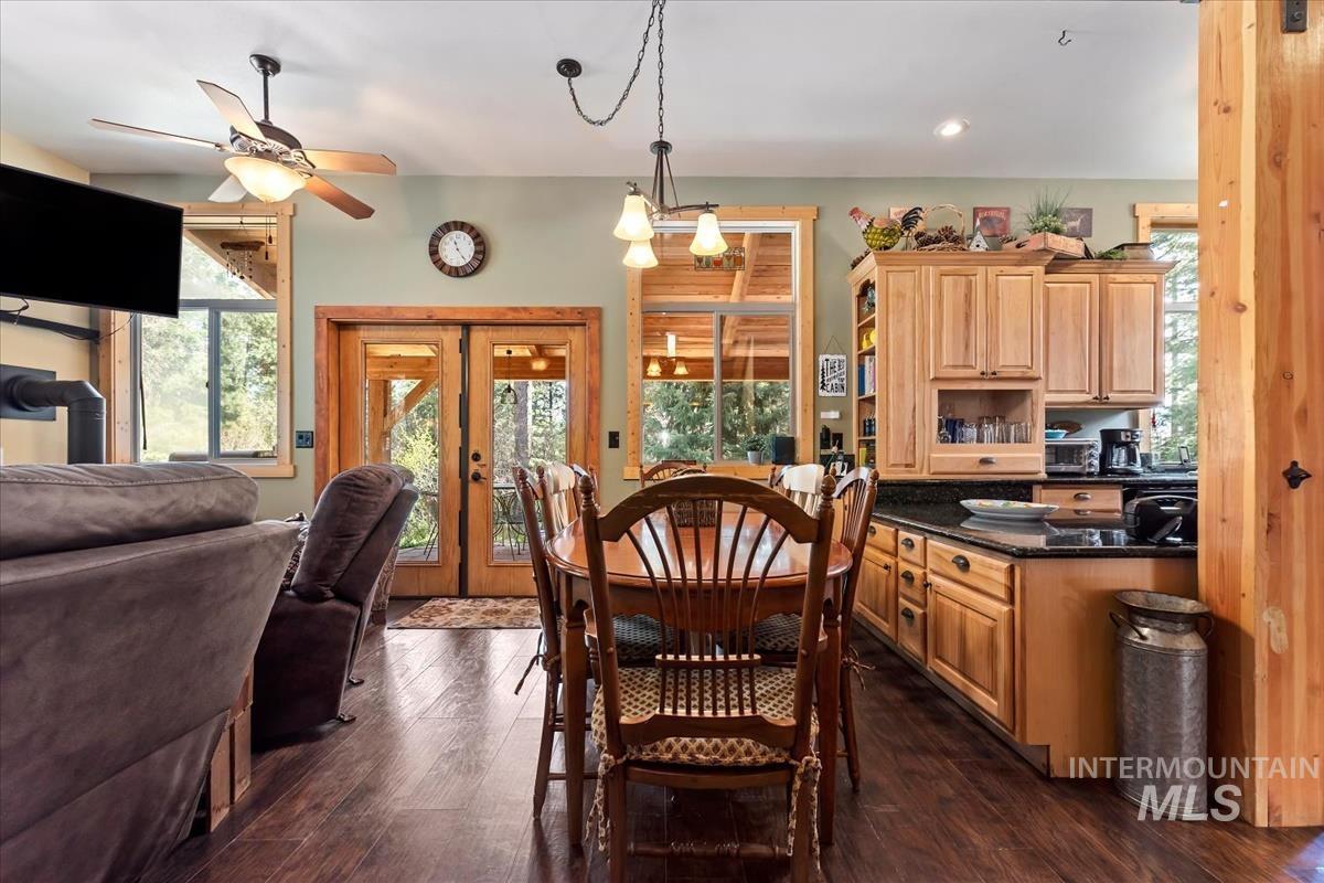 11 Shadow Road Garden Valley, ID 83622 - Photo 8 of 41