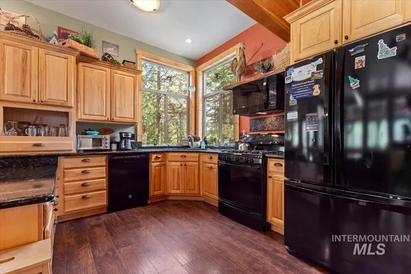 $559,900 | 11 Shadow Road, Garden Valley, ID 83622