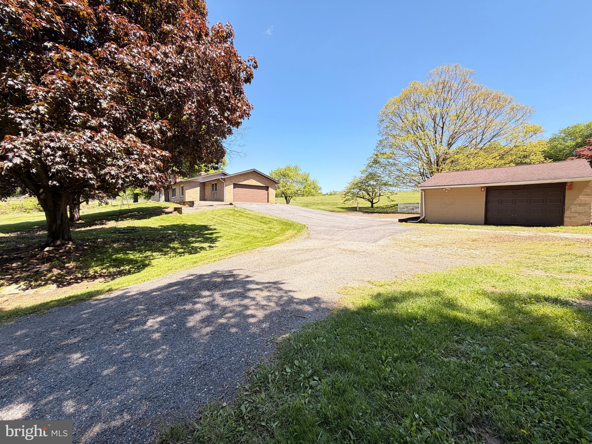 4420 Millers Station Road Manchester, MD 21102 - Photo 4 of 10 Attached AND Detached Garages