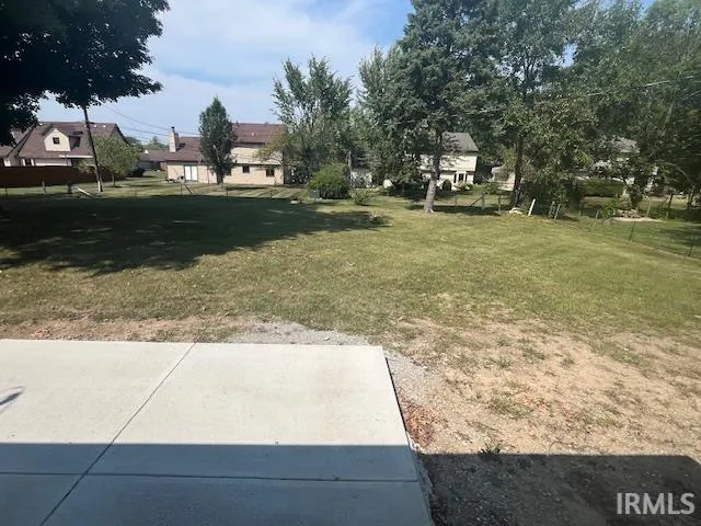 $1,750 | 1532 West Dupont Road, Fort Wayne, IN 46845